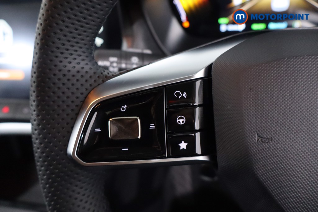 Mg Motor Uk ZS Trophy Automatic Petrol-Electric Hybrid SUV - Stock Number (1617839) - 7th supplementary image