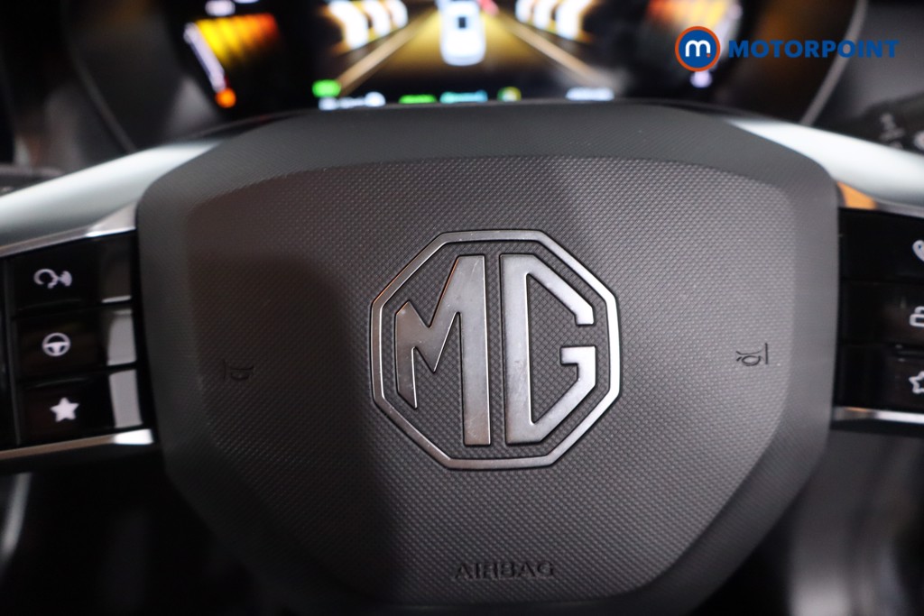 Mg Motor Uk ZS Trophy Automatic Petrol-Electric Hybrid SUV - Stock Number (1617839) - 13th supplementary image