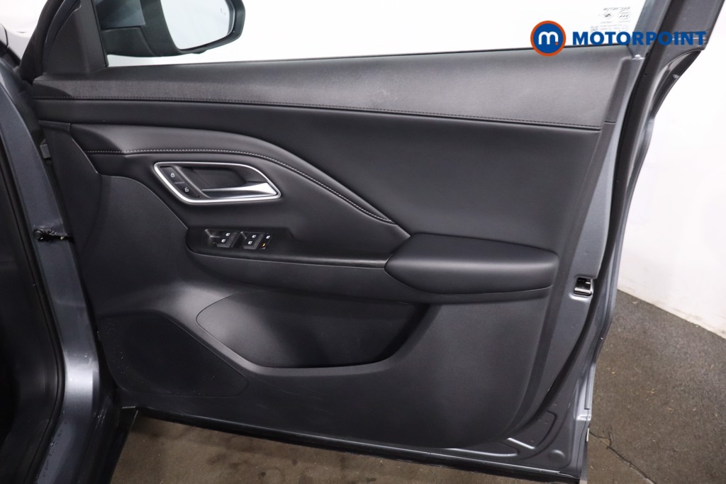 Mg Motor Uk ZS Trophy Automatic Petrol-Electric Hybrid SUV - Stock Number (1617839) - 22nd supplementary image