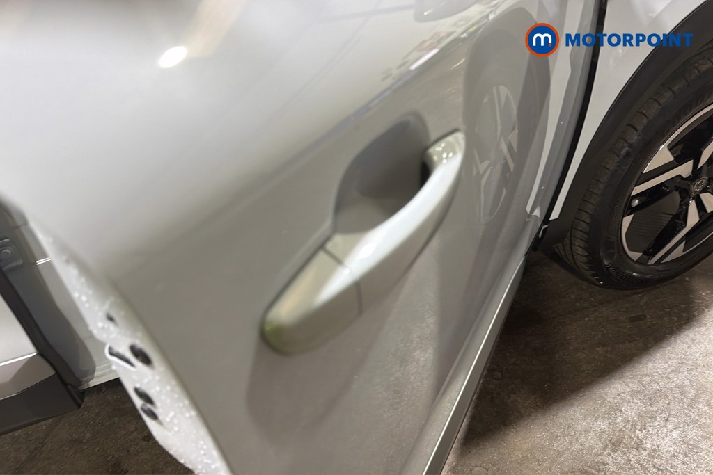Peugeot 2008 Allure Automatic Petrol SUV - Stock Number (1618509) - 42nd supplementary image