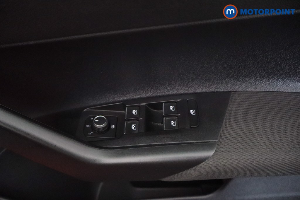 Volkswagen Polo SEL Automatic Petrol Hatchback - Stock Number (1618556) - 23rd supplementary image