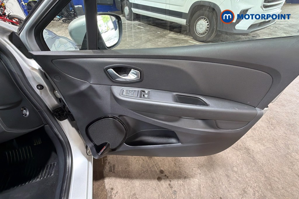 Renault Clio Iconic Manual Petrol Hatchback - Stock Number (1620441) - 19th supplementary image