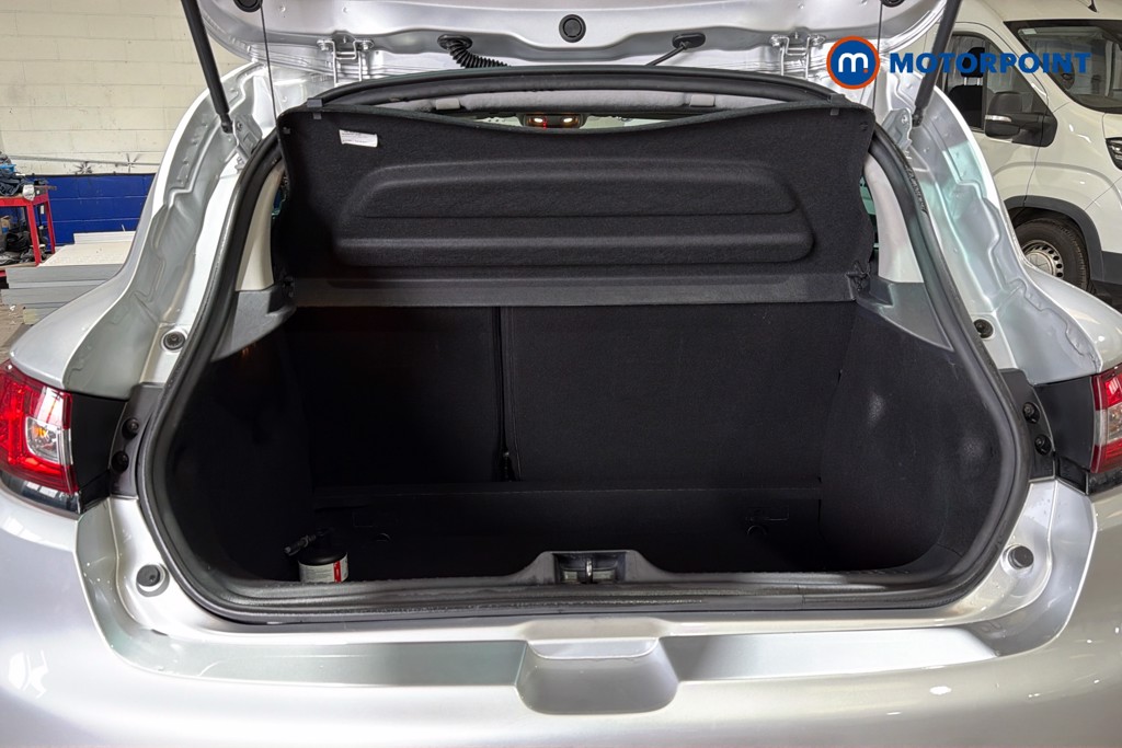 Renault Clio Iconic Manual Petrol Hatchback - Stock Number (1620441) - 33rd supplementary image