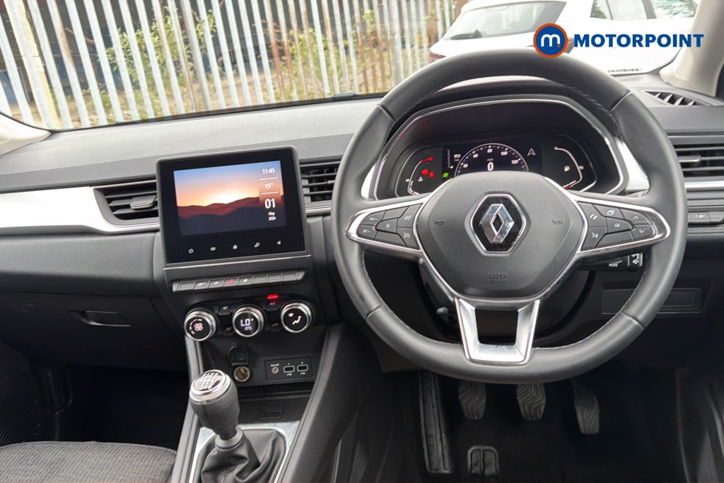 Renault Captur Se Edition Manual Petrol SUV - Stock Number (1624090) - 2nd supplementary image