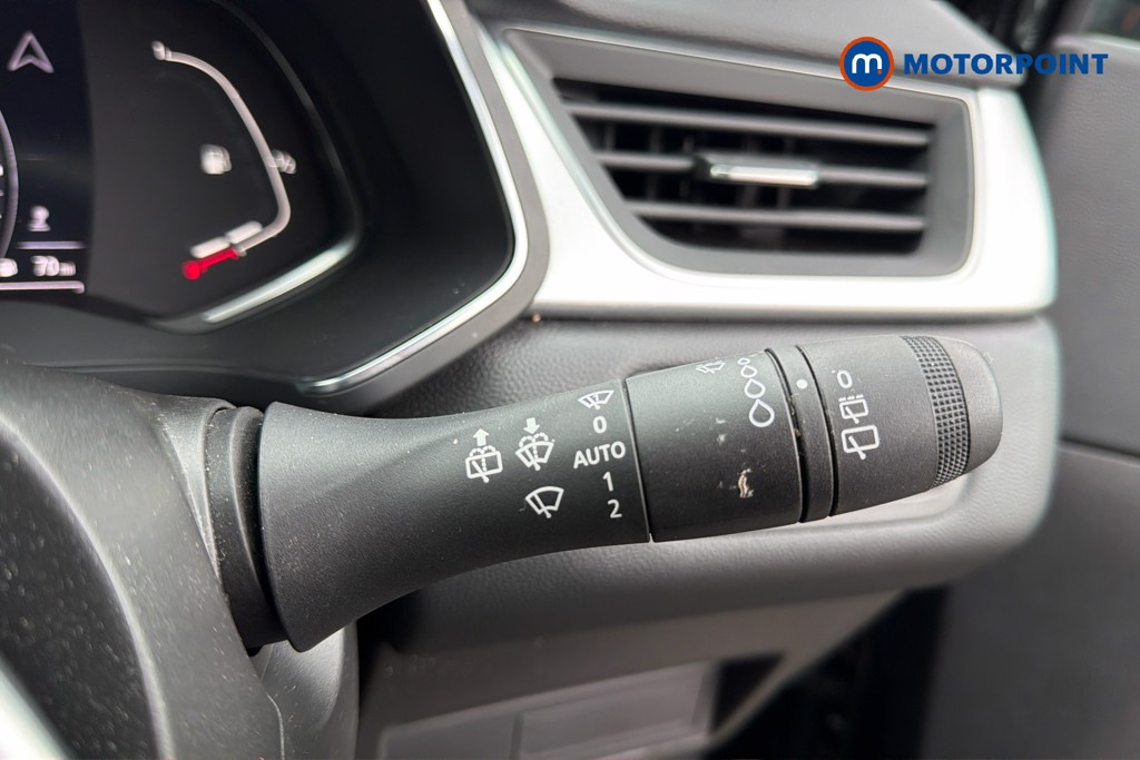 Renault Captur Se Edition Manual Petrol SUV - Stock Number (1624090) - 7th supplementary image