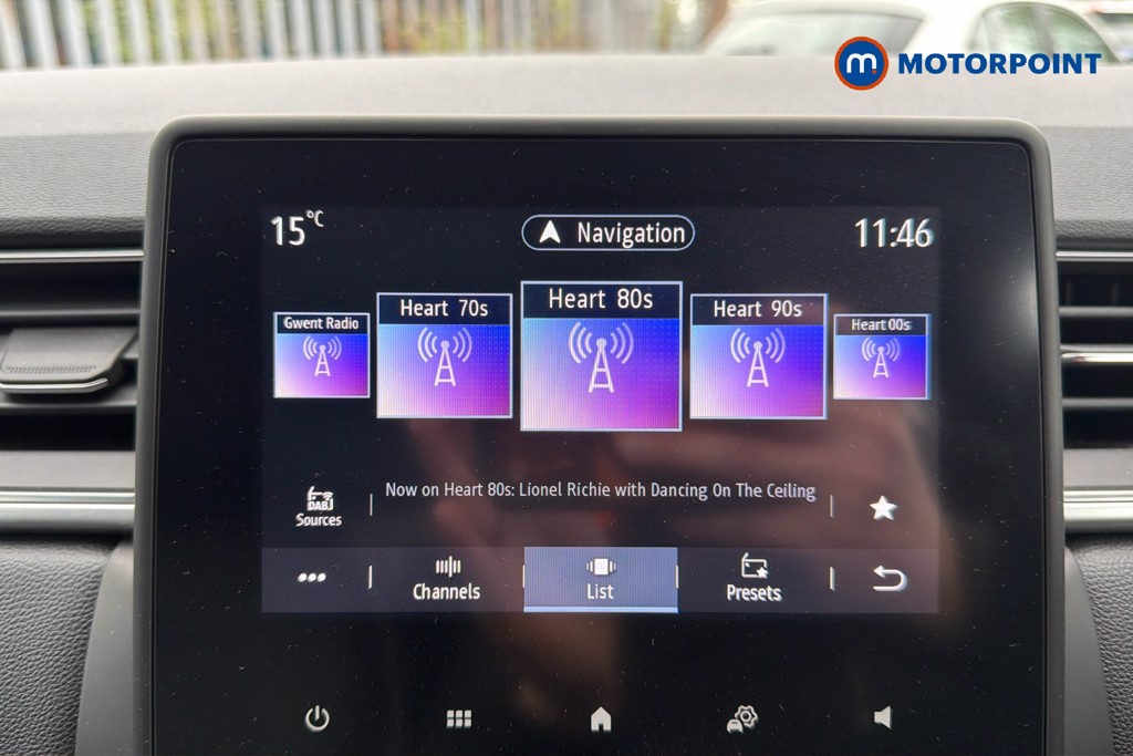 Renault Captur Se Edition Manual Petrol SUV - Stock Number (1624090) - 9th supplementary image