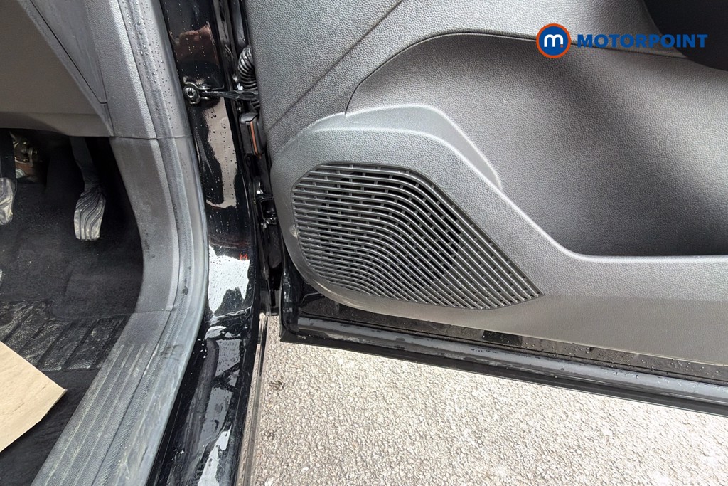 Renault Captur Se Edition Manual Petrol SUV - Stock Number (1624090) - 21st supplementary image