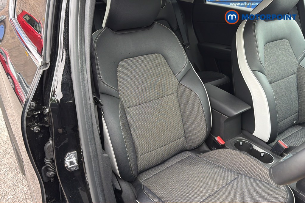 Renault Captur Se Edition Manual Petrol SUV - Stock Number (1624090) - 22nd supplementary image