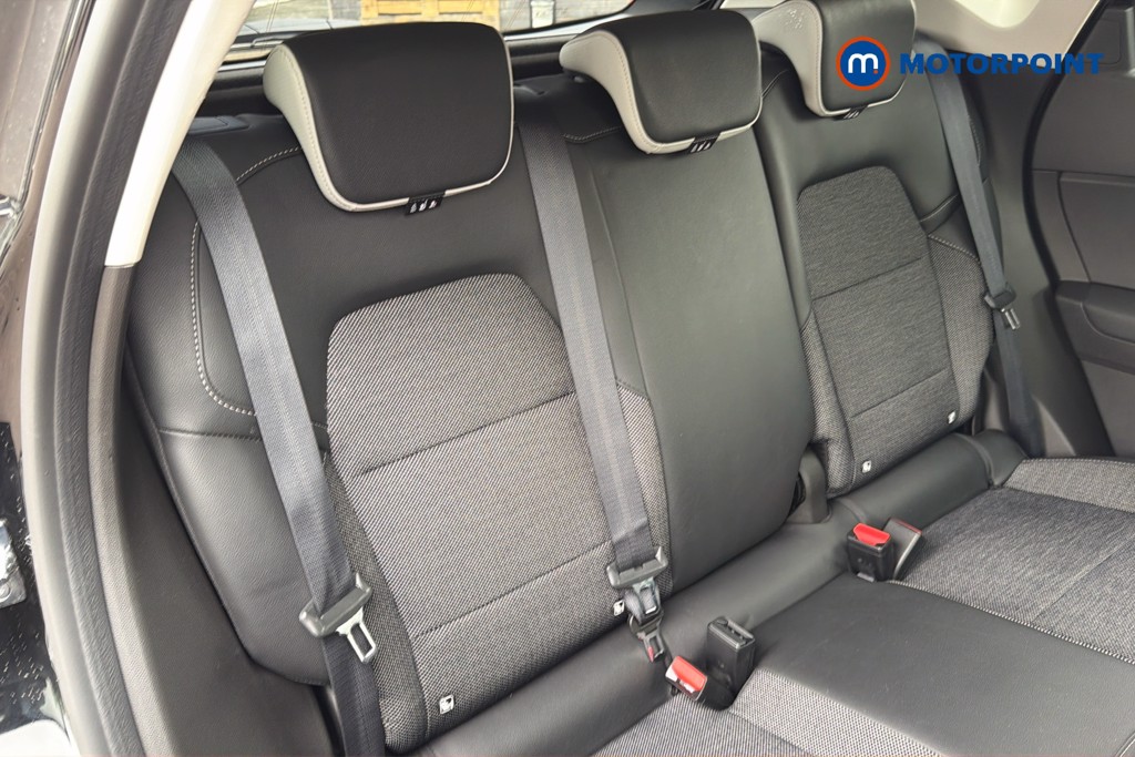 Renault Captur Se Edition Manual Petrol SUV - Stock Number (1624090) - 28th supplementary image
