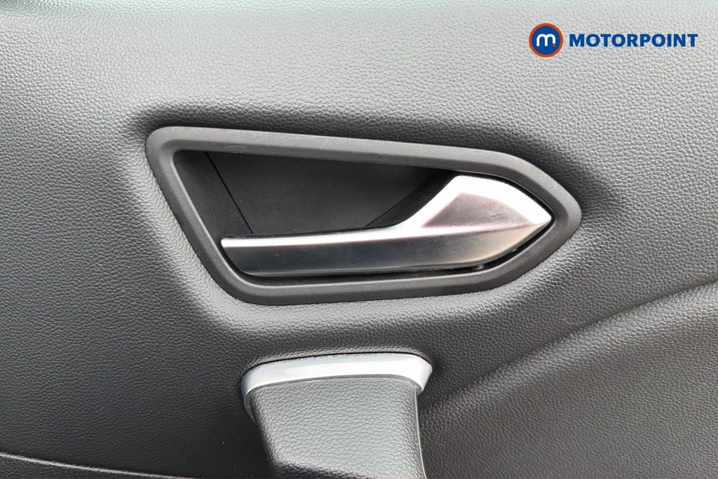 Renault Captur Se Edition Manual Petrol SUV - Stock Number (1624090) - 42nd supplementary image