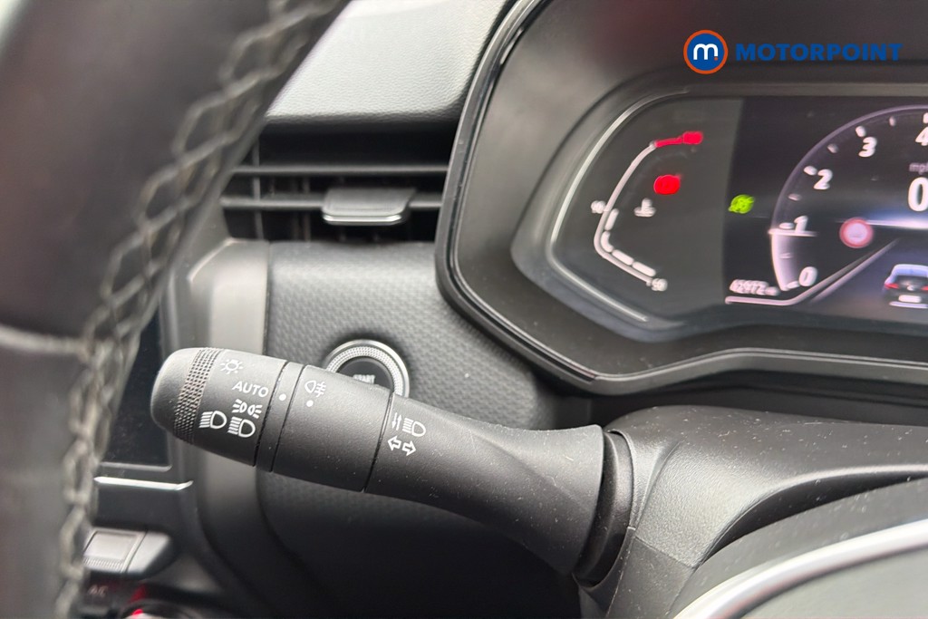 Renault Clio Evolution Manual Petrol Hatchback - Stock Number (1624473) - 6th supplementary image