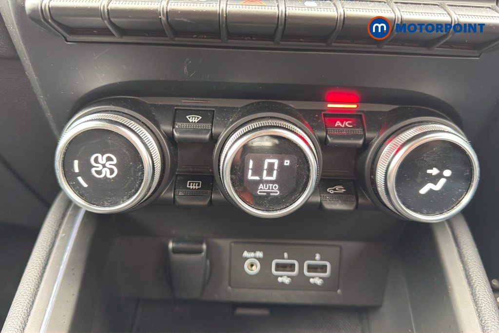 Renault Clio Evolution Manual Petrol Hatchback - Stock Number (1624473) - 12th supplementary image