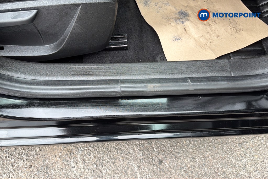 Renault Clio Evolution Manual Petrol Hatchback - Stock Number (1624473) - 27th supplementary image