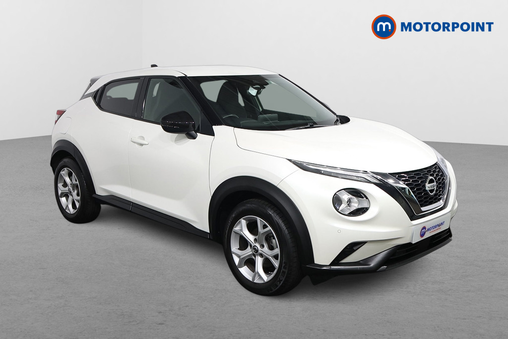 Nissan Juke N-Connecta Manual Petrol SUV - Stock Number (1626391) - Drivers side front corner