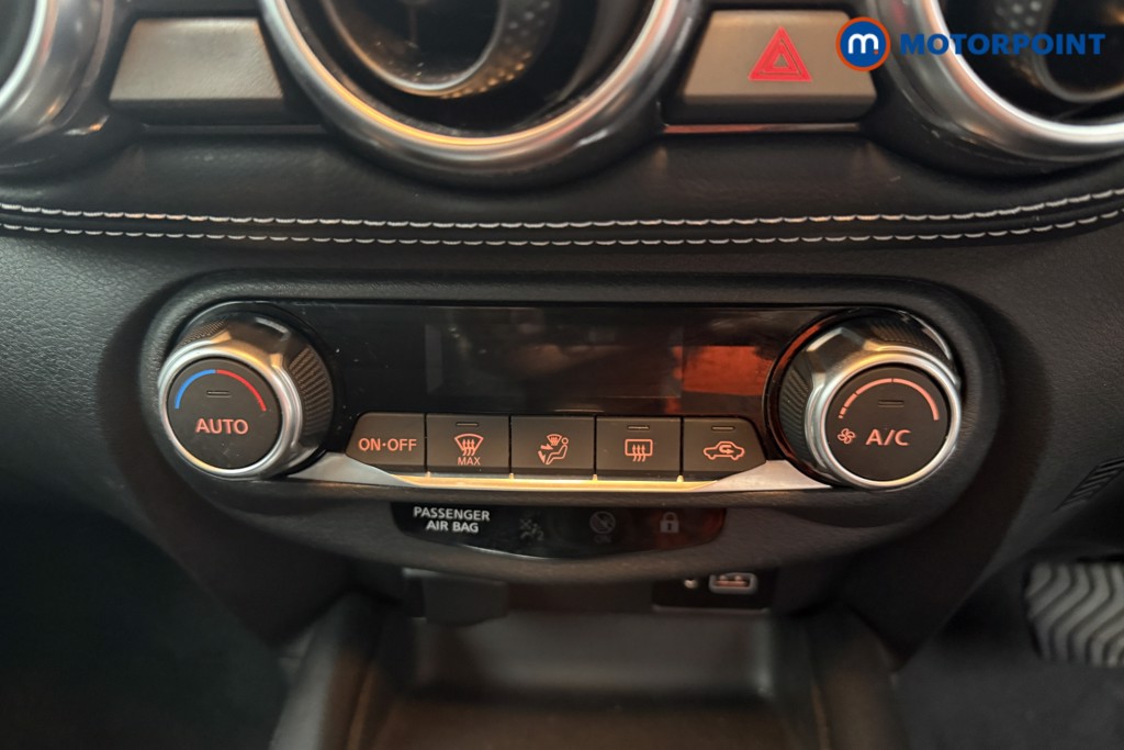 Nissan Juke N-Connecta Automatic Petrol SUV - Stock Number (1626699) - 10th supplementary image
