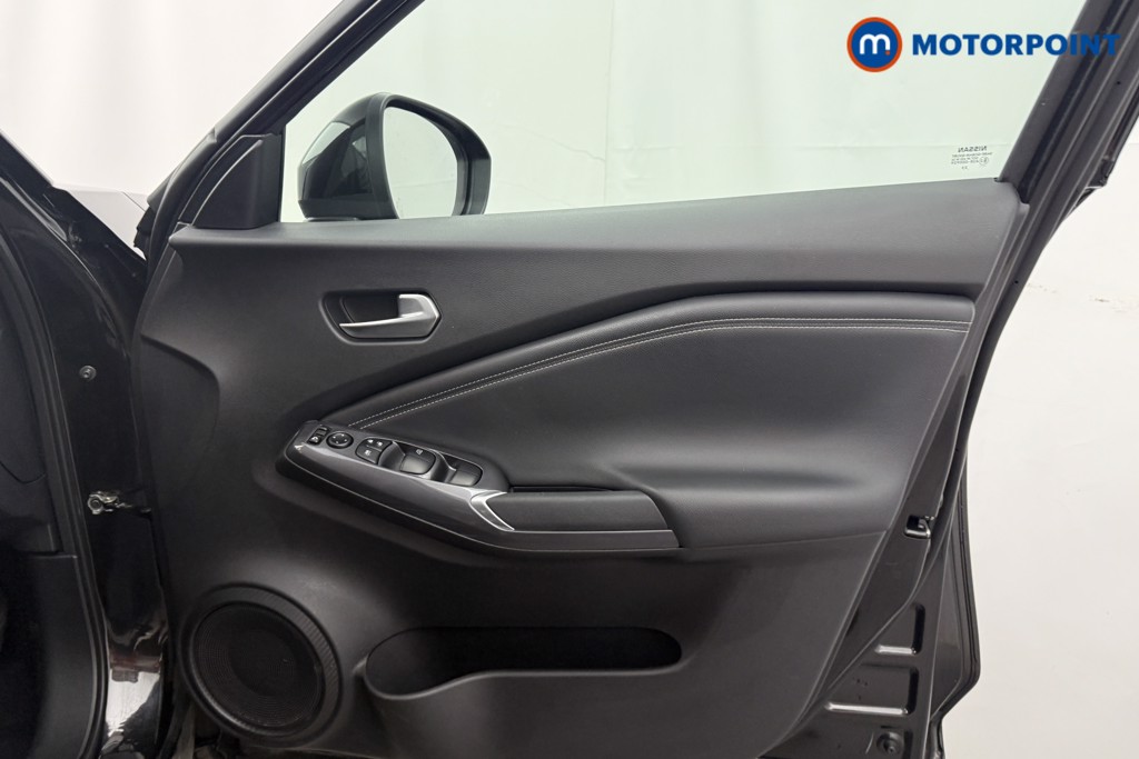 Nissan Juke N-Connecta Automatic Petrol SUV - Stock Number (1626699) - 14th supplementary image