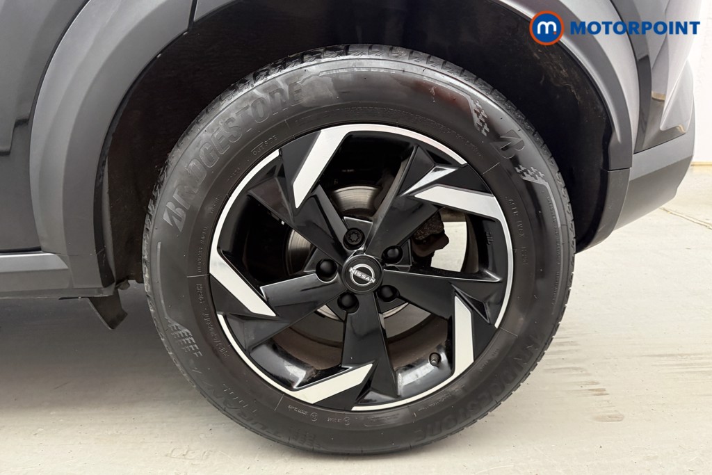 Nissan Juke N-Connecta Automatic Petrol SUV - Stock Number (1626699) - 22nd supplementary image
