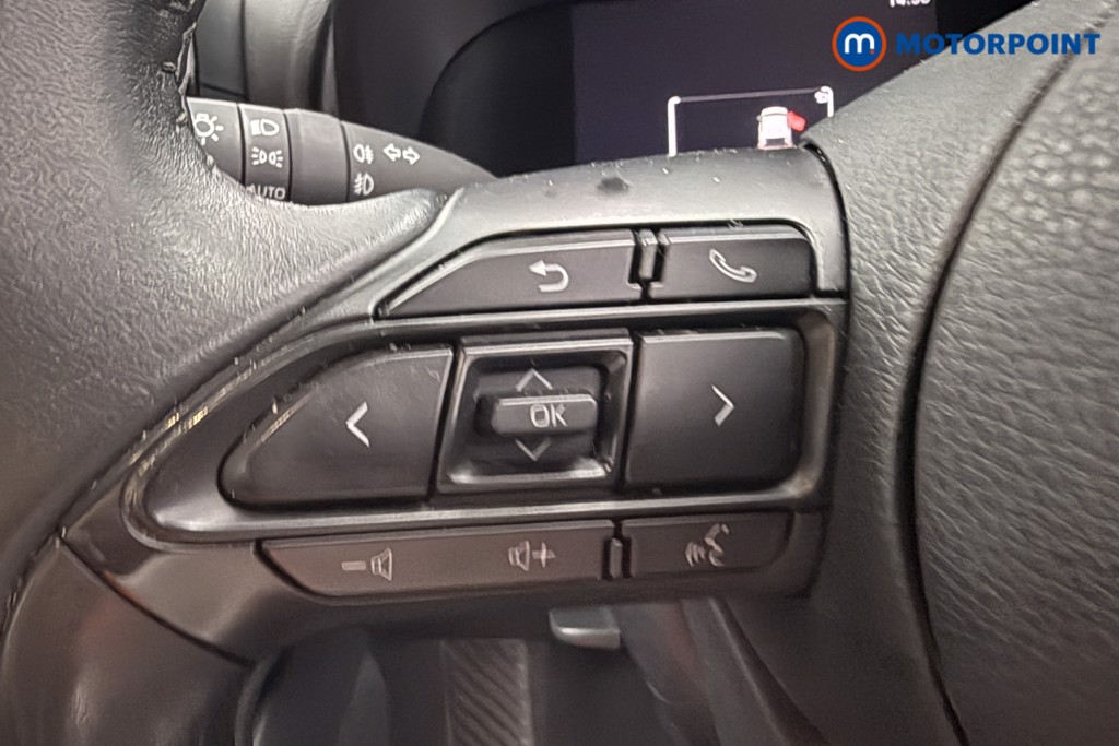 Toyota Yaris Design Automatic Petrol-Electric Hybrid Hatchback - Stock Number (1626707) - 3rd supplementary image