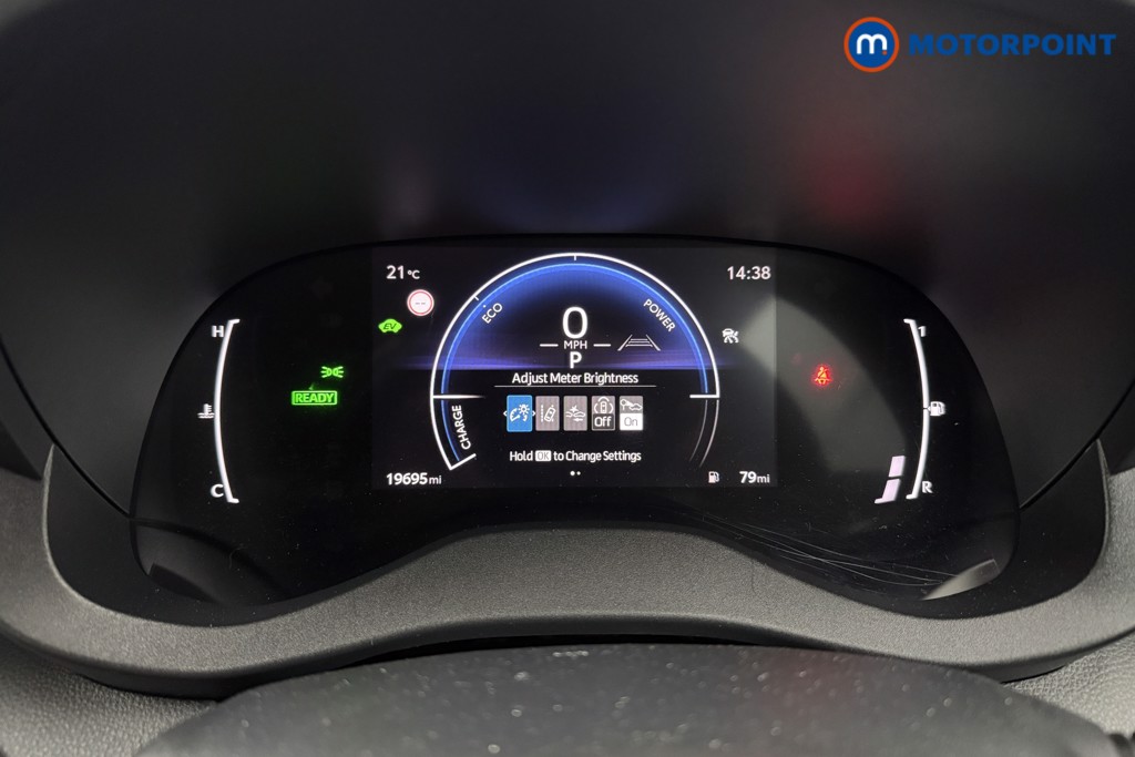 Toyota Yaris Design Automatic Petrol-Electric Hybrid Hatchback - Stock Number (1626707) - 6th supplementary image