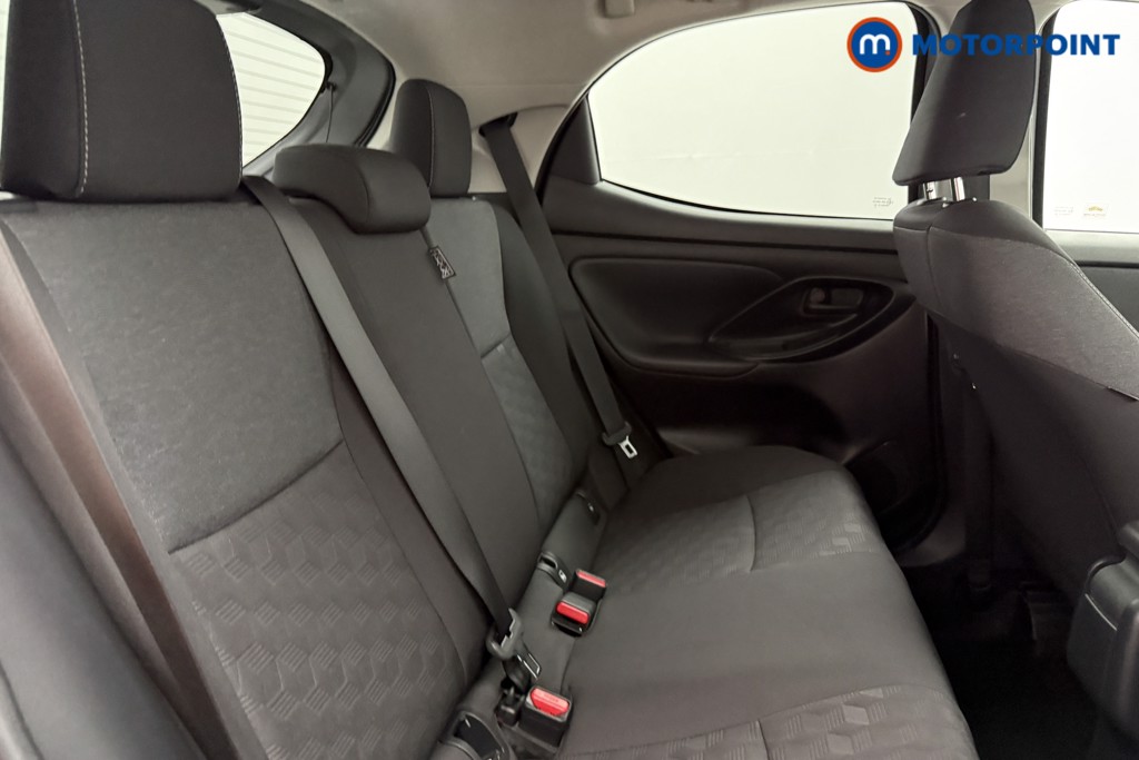 Toyota Yaris Design Automatic Petrol-Electric Hybrid Hatchback - Stock Number (1626707) - 18th supplementary image