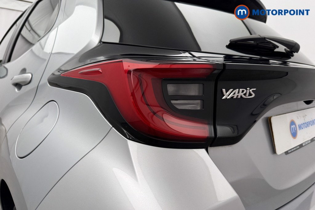 Toyota Yaris Design Automatic Petrol-Electric Hybrid Hatchback - Stock Number (1626707) - 21st supplementary image