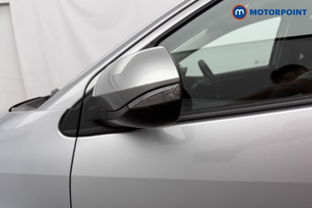 Toyota Yaris Design Automatic Petrol-Electric Hybrid Hatchback - Stock Number (1626707) - 22nd supplementary image