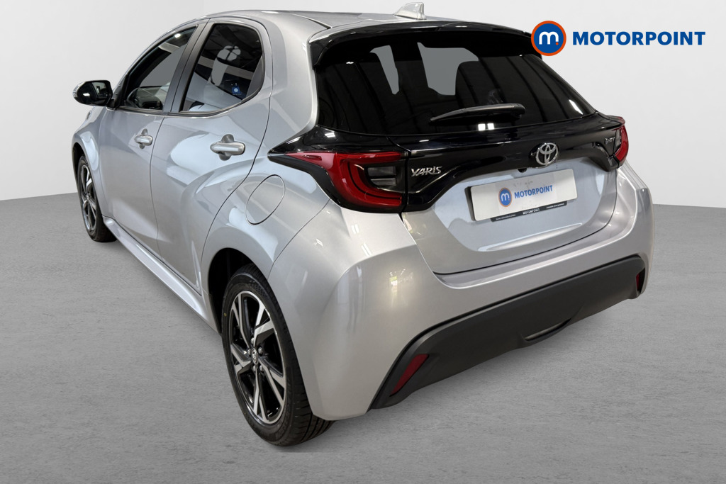 Toyota Yaris Design Automatic Petrol-Electric Hybrid Hatchback - Stock Number (1626707) - Passenger side rear corner