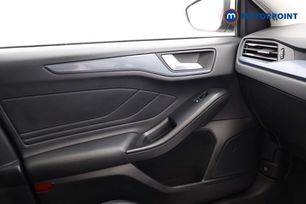 Ford Focus Active X Manual Petrol Estate - Stock Number (1628162) - 10th supplementary image