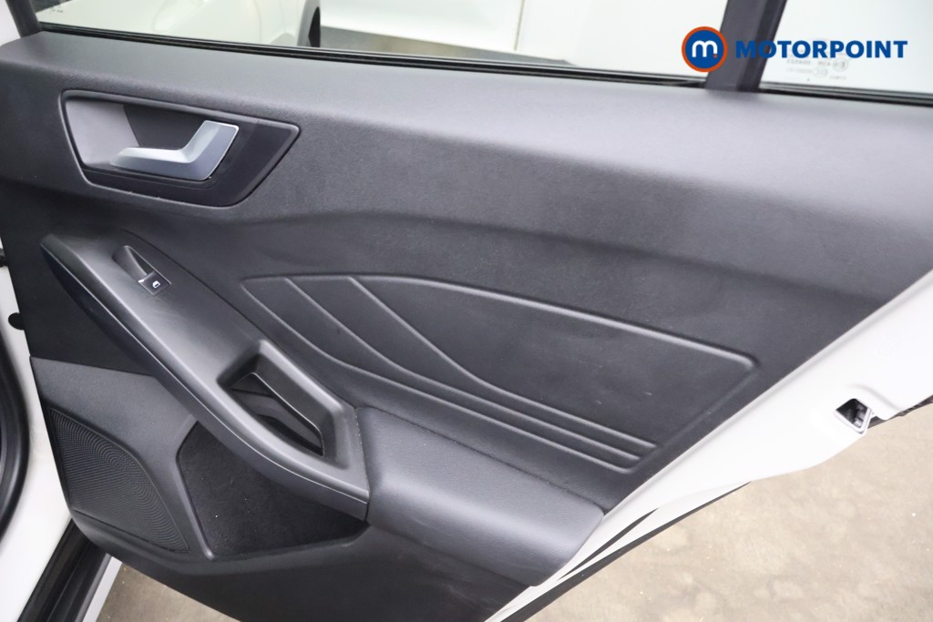 Ford Focus Active X Manual Petrol Estate - Stock Number (1628162) - 17th supplementary image