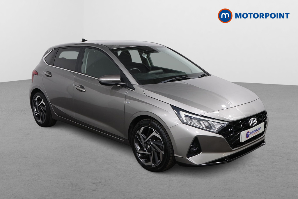 Hyundai I20 Premium Manual Petrol Hatchback - Stock Number (1628725) - Drivers side front corner