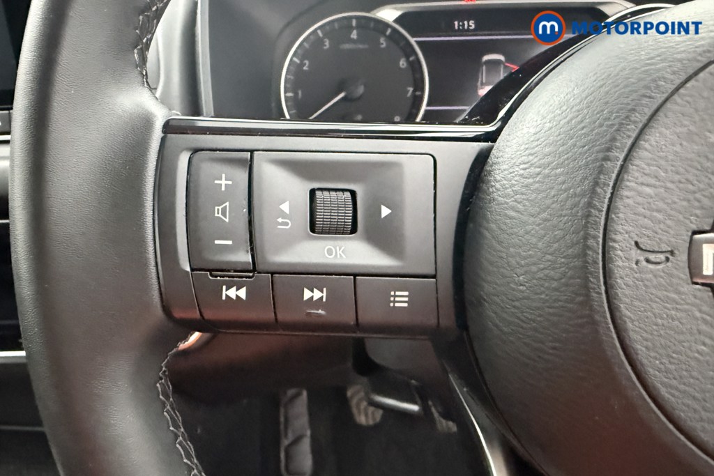 Nissan Qashqai Acenta Premium Manual Petrol SUV - Stock Number (1629037) - 3rd supplementary image
