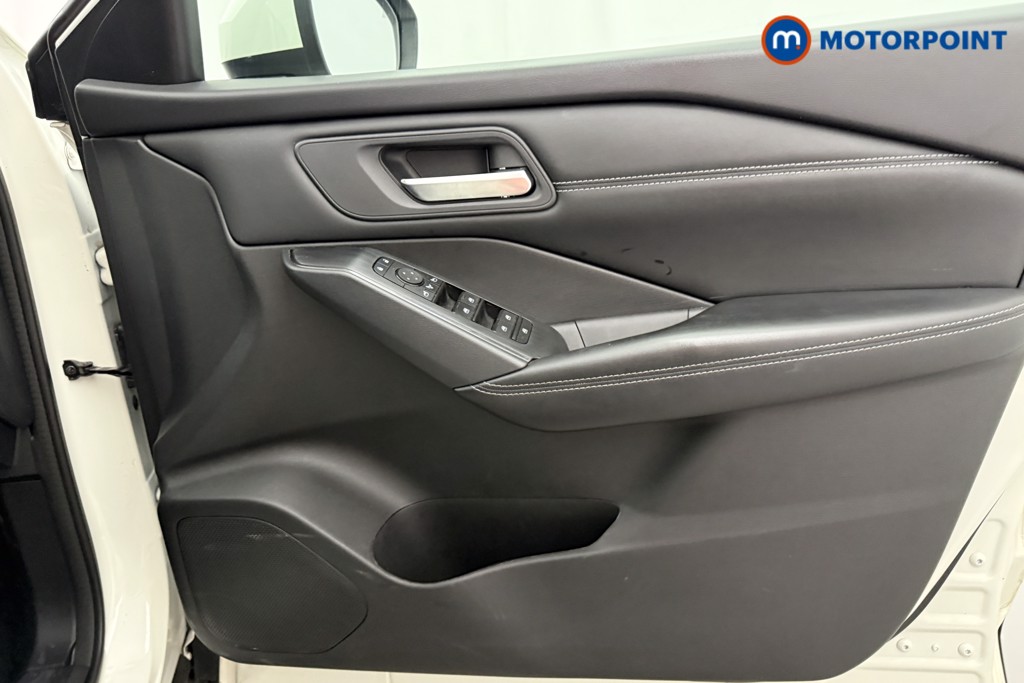 Nissan Qashqai Acenta Premium Manual Petrol SUV - Stock Number (1629037) - 15th supplementary image