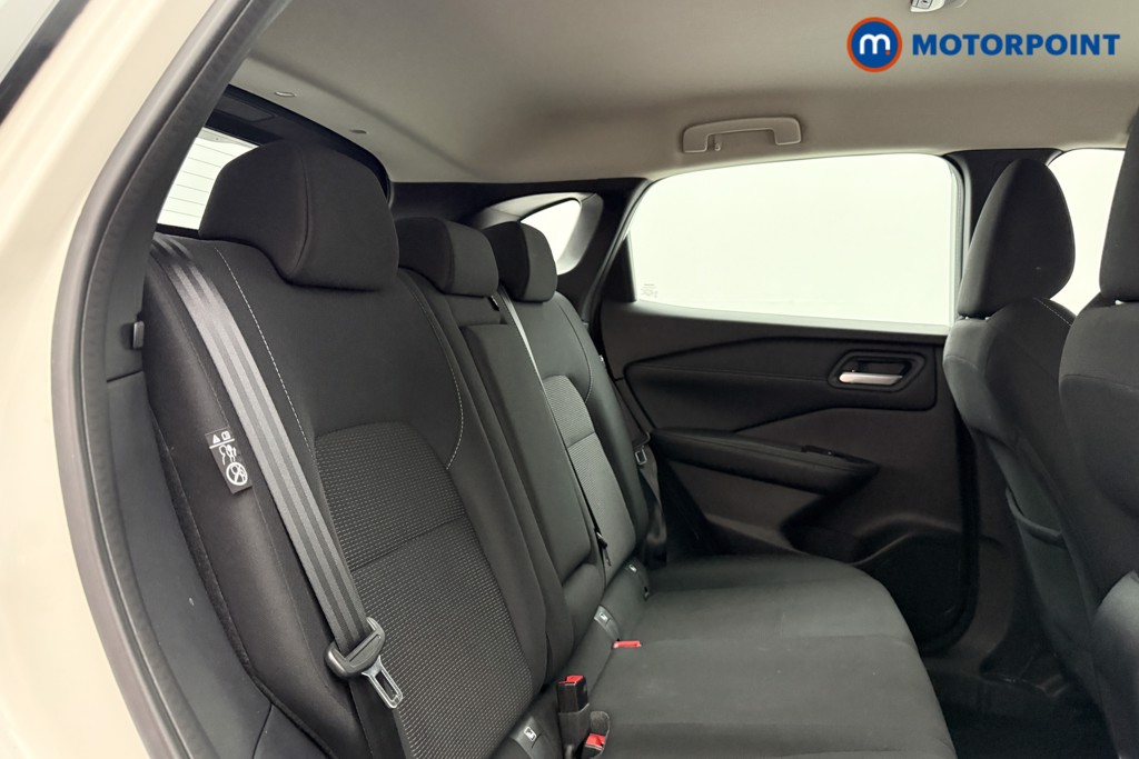 Nissan Qashqai Acenta Premium Manual Petrol SUV - Stock Number (1629037) - 18th supplementary image