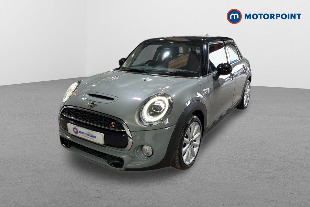 Mini Hatchback Cooper S Classic Automatic Petrol Hatchback - Stock Number (1629056) - Passenger side front corner