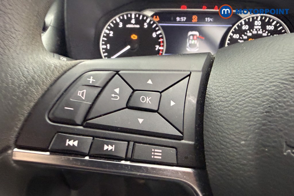 Nissan Juke Acenta Premium Manual Petrol SUV - Stock Number (1629142) - 14th supplementary image