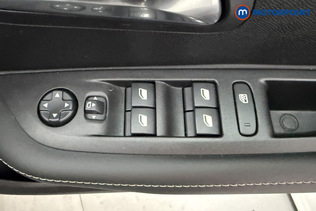 Peugeot 208 Allure Manual Petrol Hatchback - Stock Number (1630119) - 16th supplementary image