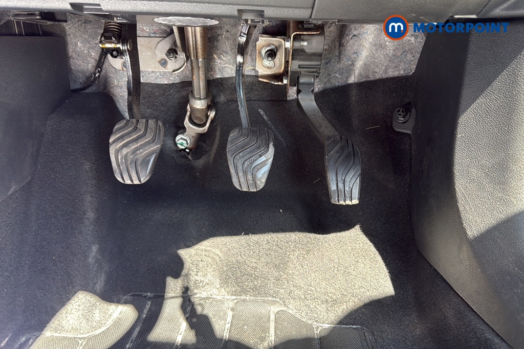 Nissan Juke Acenta Manual Petrol SUV - Stock Number (1630815) - 24th supplementary image