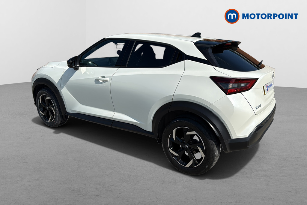 Nissan Juke N-Connecta Manual Petrol SUV - Stock Number (1632407) - Drivers side rear corner