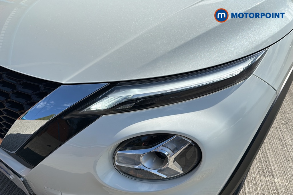 Nissan Juke N-Connecta Manual Petrol SUV - Stock Number (1632407) - 42nd supplementary image