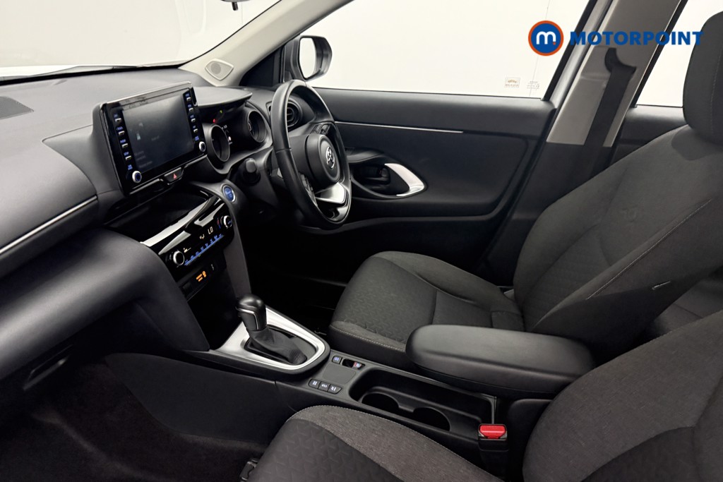 Toyota Yaris Cross Icon Automatic Petrol-Electric Hybrid Estate - Stock Number (1632559) - 3rd supplementary image