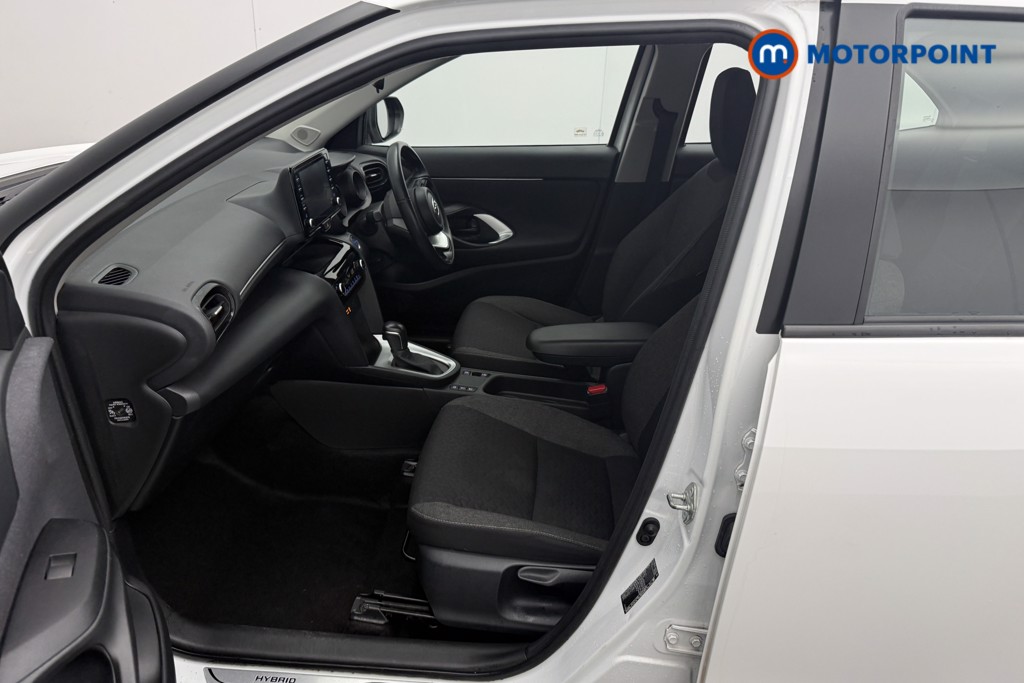 Toyota Yaris Cross Icon Automatic Petrol-Electric Hybrid Estate - Stock Number (1632559) - 1st supplementary image