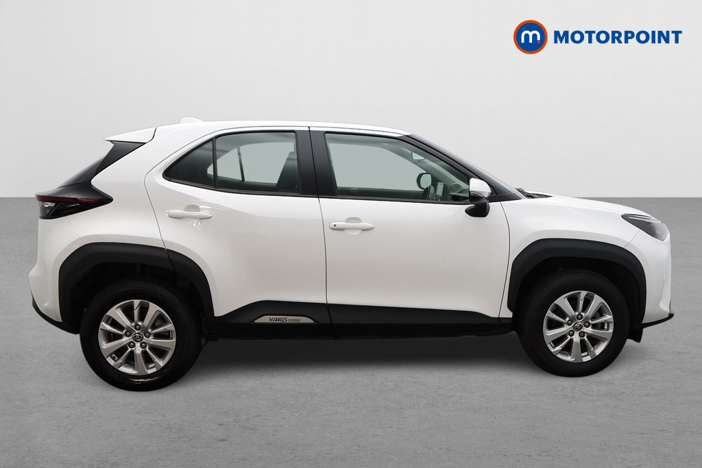 Toyota Yaris Cross Icon Automatic Petrol-Electric Hybrid Estate - Stock Number (1632559) - Drivers side
