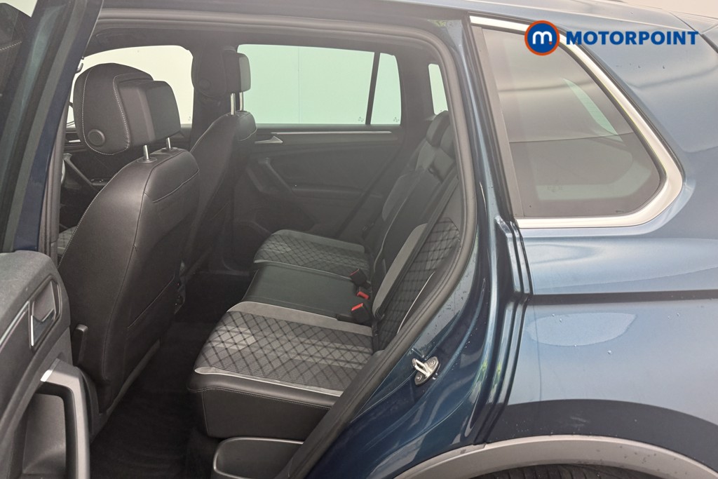 Volkswagen Tiguan R-Line Automatic Petrol SUV - Stock Number (1632888) - 5th supplementary image