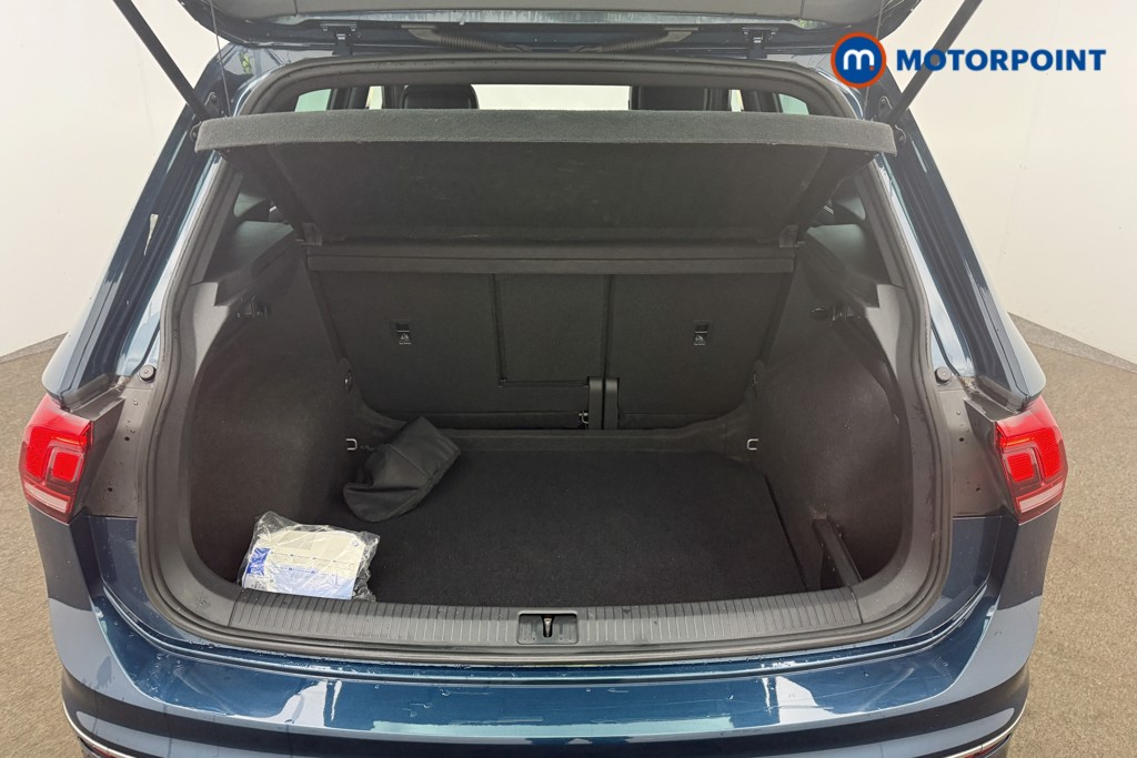 Volkswagen Tiguan R-Line Automatic Petrol SUV - Stock Number (1632888) - 12th supplementary image