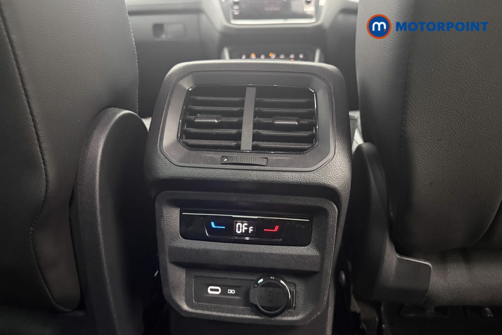 Volkswagen Tiguan R-Line Automatic Petrol SUV - Stock Number (1632888) - 15th supplementary image