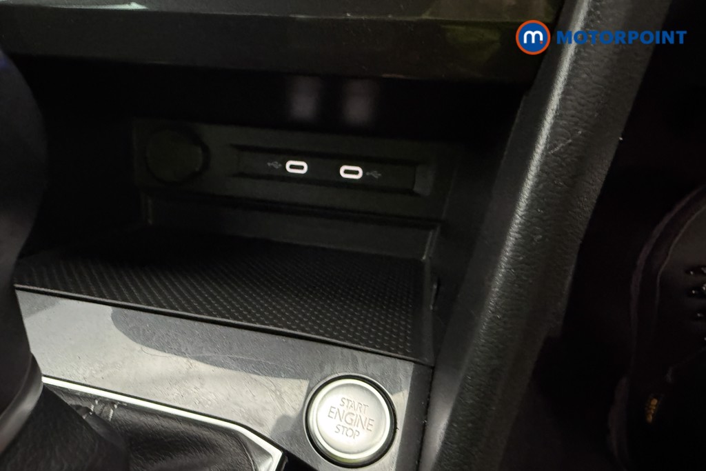 Volkswagen Tiguan R-Line Automatic Petrol SUV - Stock Number (1632888) - 26th supplementary image
