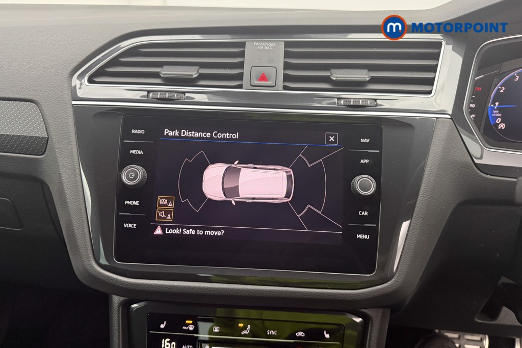 Volkswagen Tiguan R-Line Automatic Petrol SUV - Stock Number (1632888) - 29th supplementary image