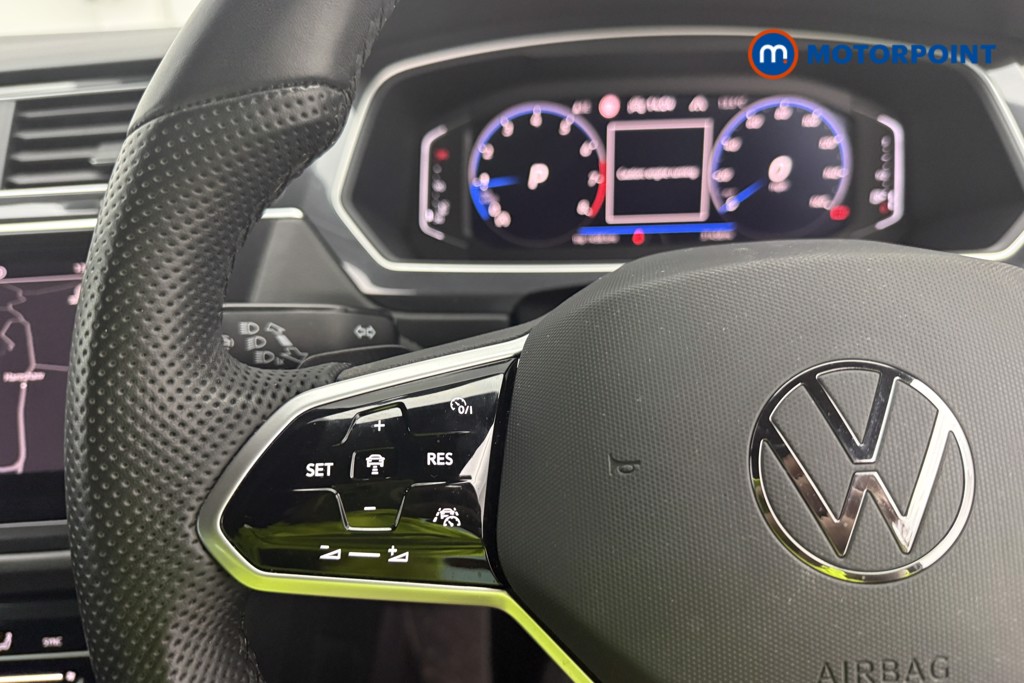 Volkswagen Tiguan R-Line Automatic Petrol SUV - Stock Number (1632888) - 32nd supplementary image