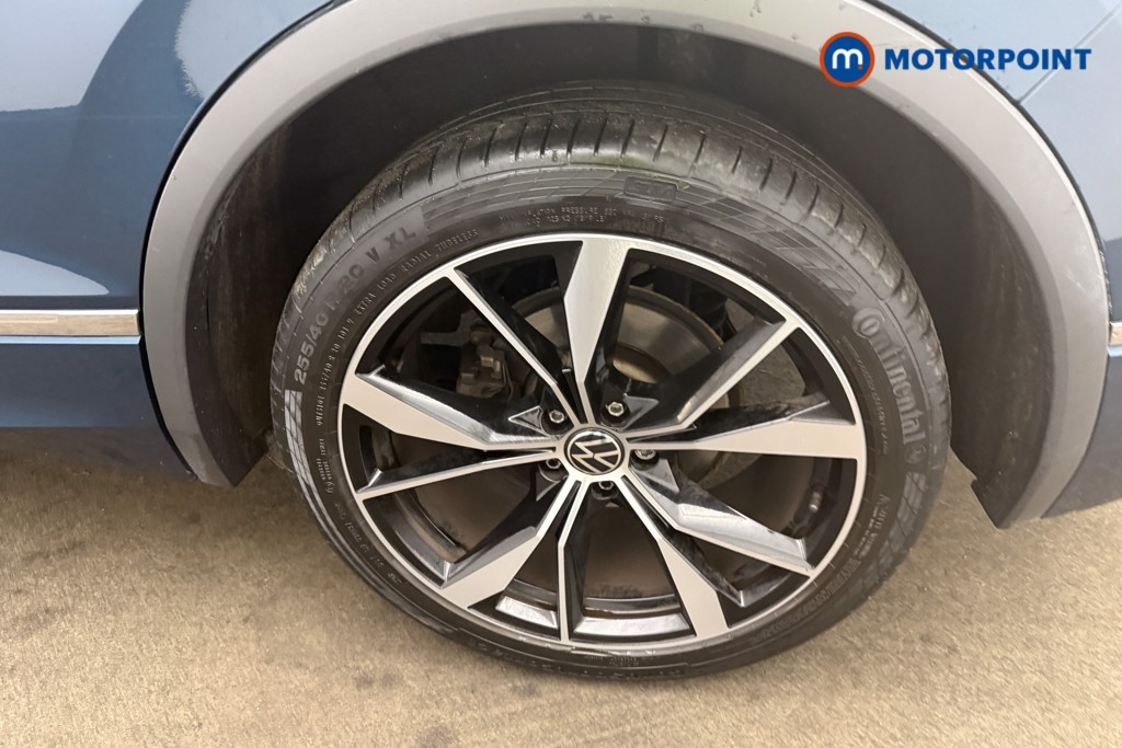 Volkswagen Tiguan R-Line Automatic Petrol SUV - Stock Number (1632888) - 37th supplementary image