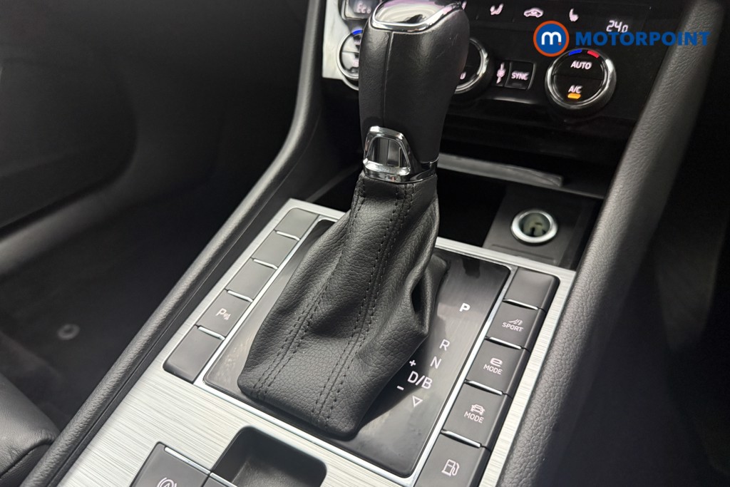 Skoda Superb Se Technology Automatic Petrol Plug-In Hybrid Estate - Stock Number (1633661) - 16th supplementary image